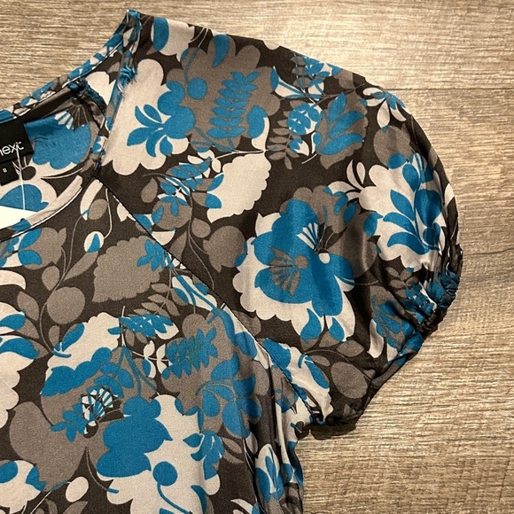 Next Floral Blue and Gray A/line mini Dress with pockets Size Small - Picture 3 of 8